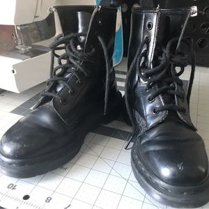 1460 Mono Smooth Leather Lace Up Boots